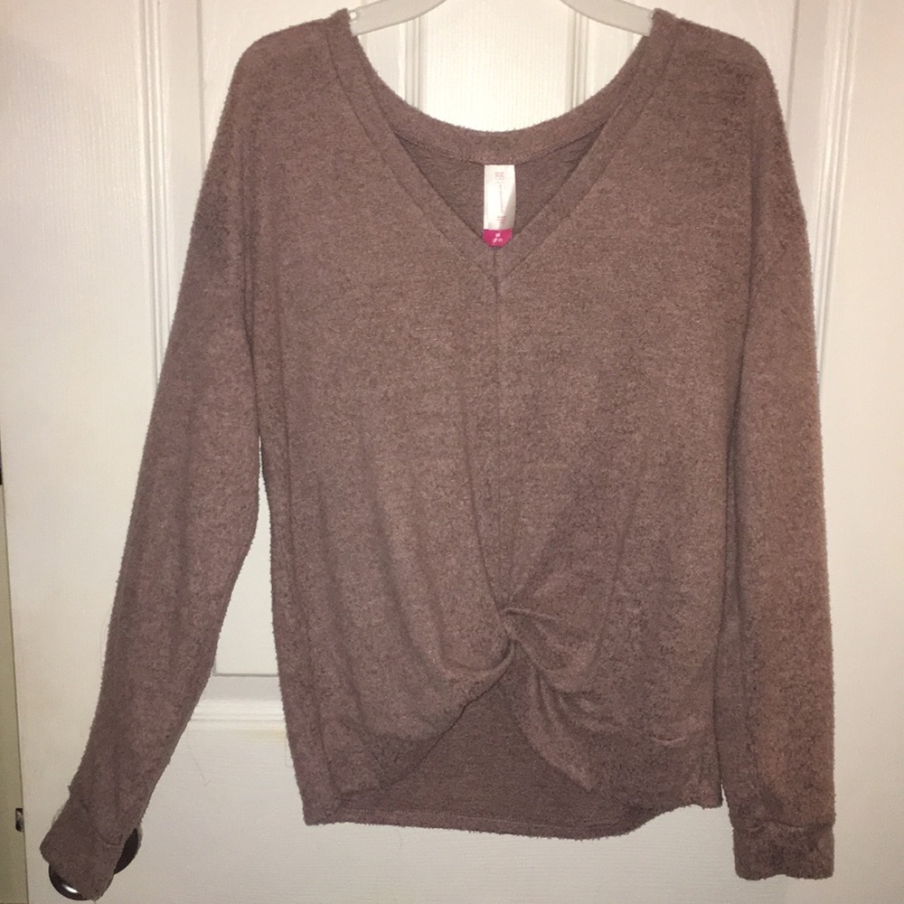 Long sleeve shirt. Never been worn